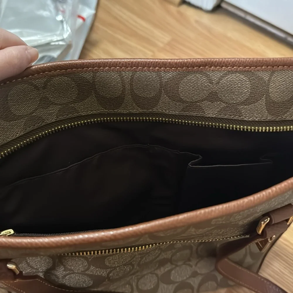 Outlet Coach medium logo tote - Picture 6 of 7